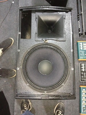 也許是中國最好的音箱!LA-B-15_供應信息_CA001中國音響第一網(wǎng)_最集中的音響人社區(qū)_音響|燈光|視頻|專業(yè)|門戶|網(wǎng)站